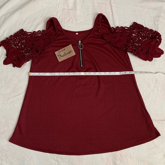 ๐๐NWOT๐๐ Burgundy Blouse Soft Medium-weight Thermal material Loose Fitting๐ - Picture 4 of 9